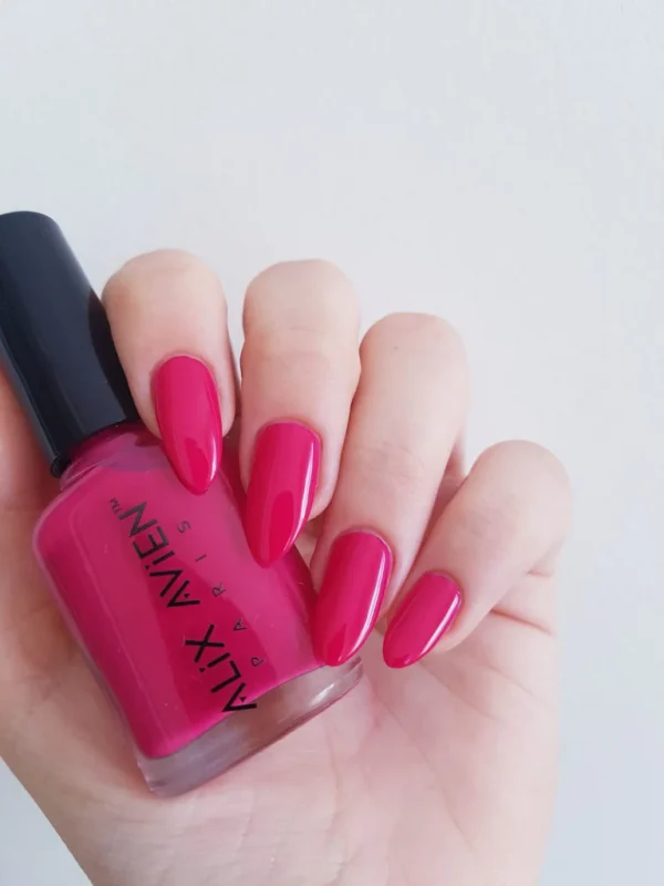 NAIL LACQUER 18