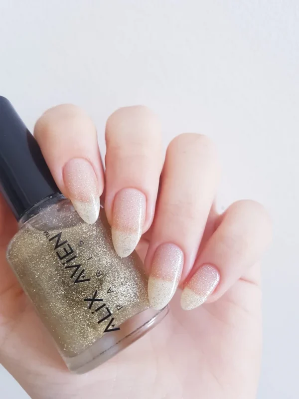 NAIL LACQUER 37